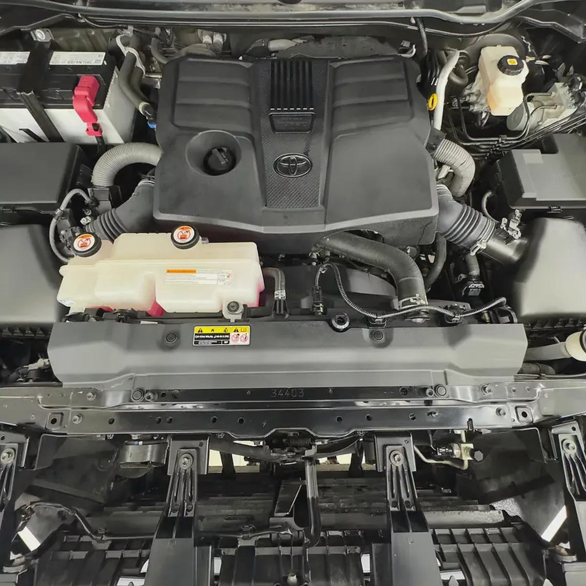 2023 Toyota Tundra Limited-12-12