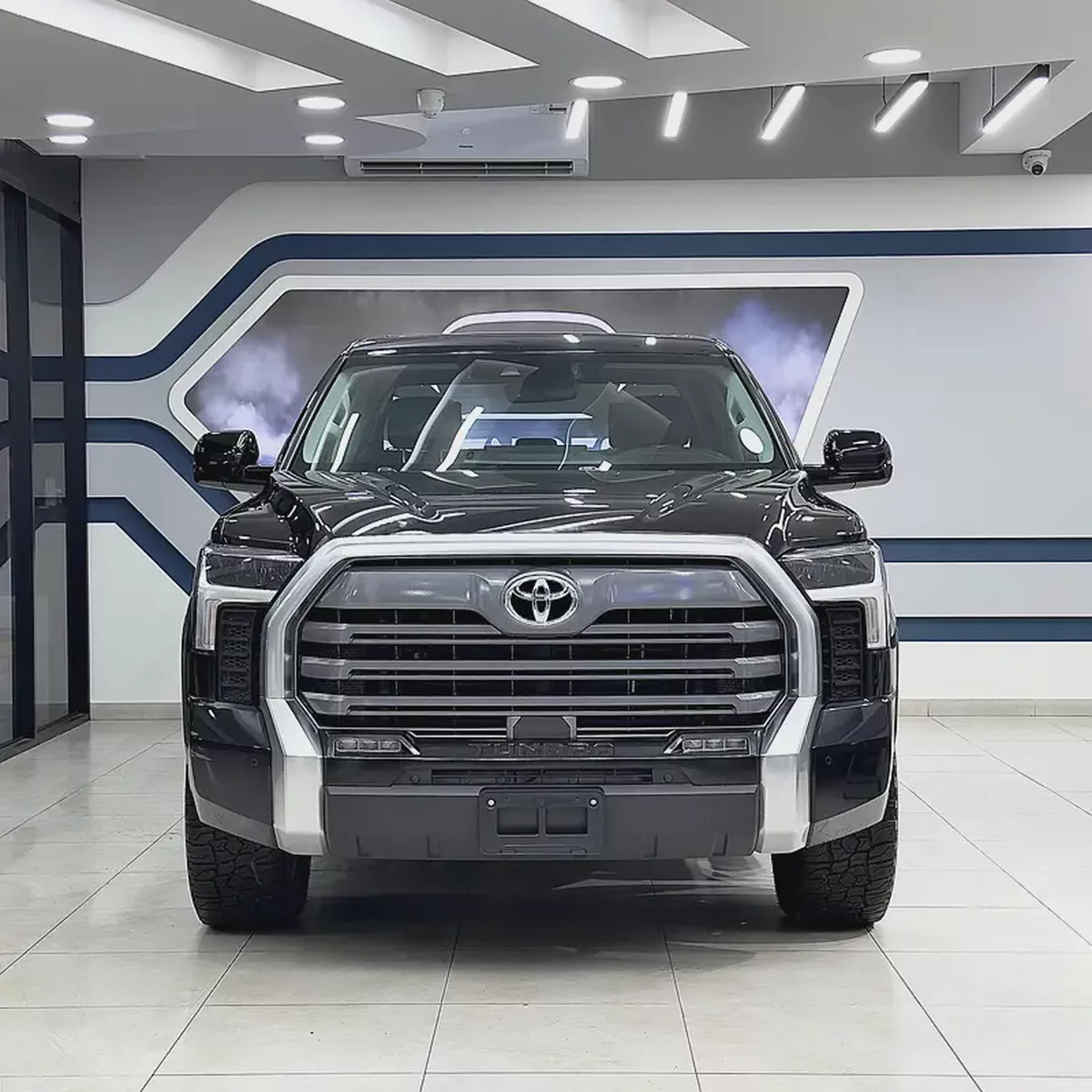 2023 Toyota Tundra Limited-1-1