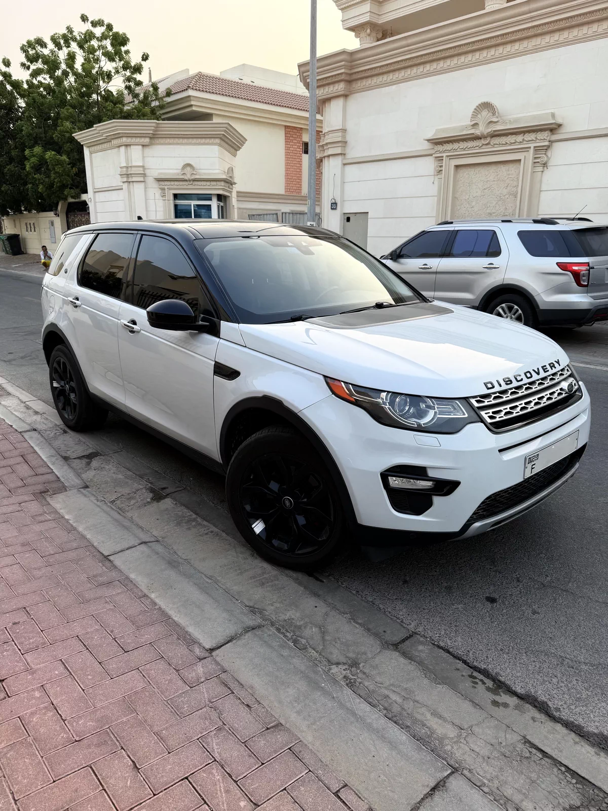 2,644 P.M | Discovery Sport-8-8