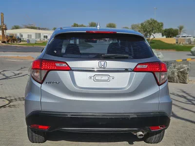 Honda HR-V EX 2019 GCC Specs Premium Condition Perfect Inside Out Low KM Perfect Family SUV-15