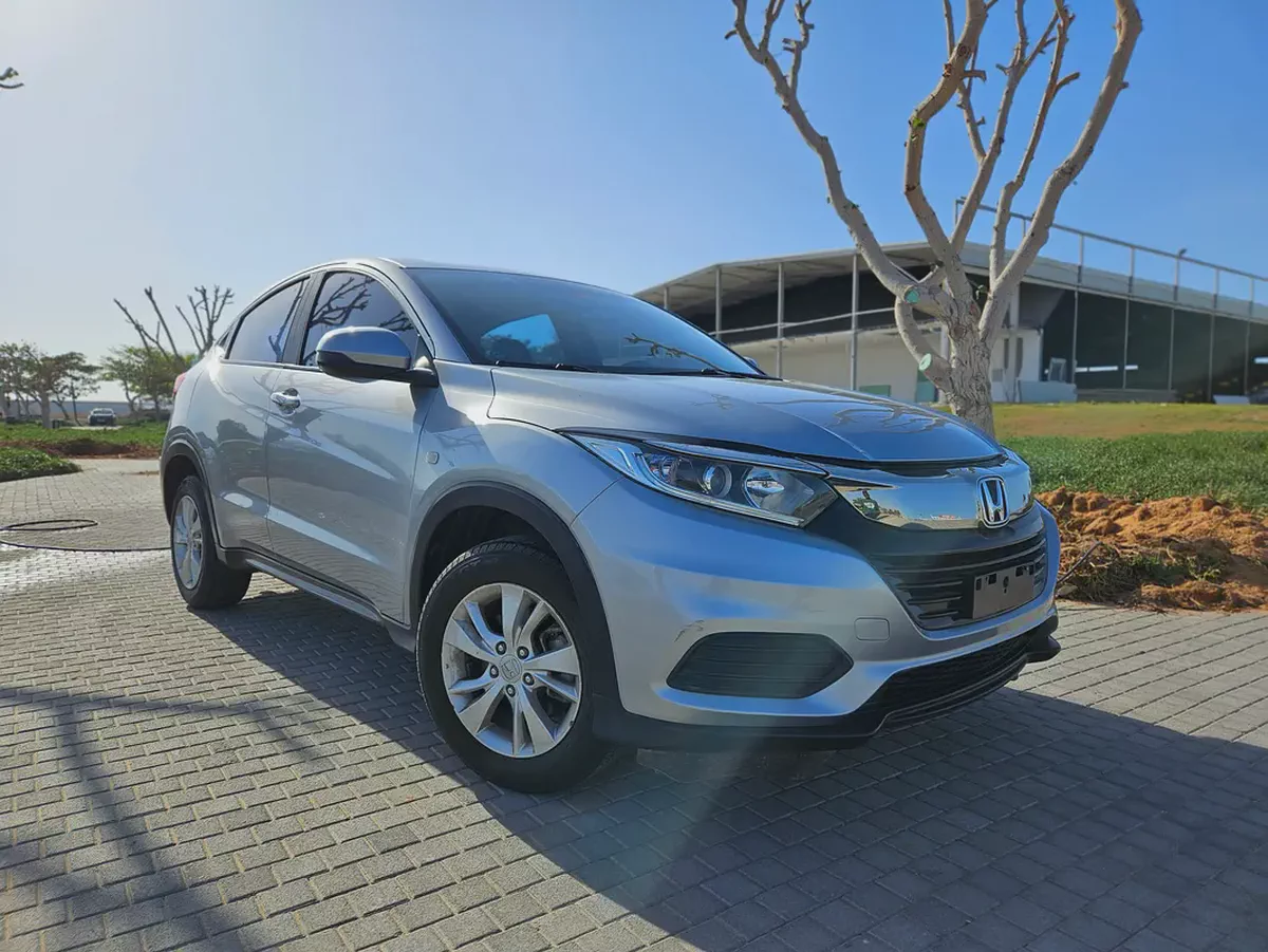 Honda HR-V EX 2019 GCC Specs Premium Condition Perfect Inside Out Low KM Perfect Family SUV