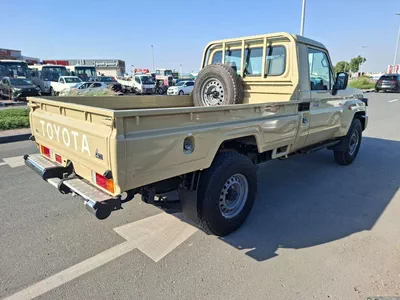 Toyota Land Cruiser Pick Up-10