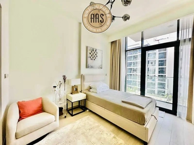 Fully furnished studio •• chiller free •• pool view •• luxurious furniture-3