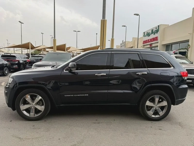 Jeep Grand Cherokee Limited 2015 - GCC Specs - Excellent Condition-3
