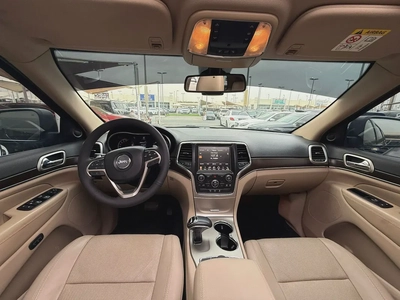 Jeep Grand Cherokee Limited 2015 - GCC Specs - Excellent Condition-7