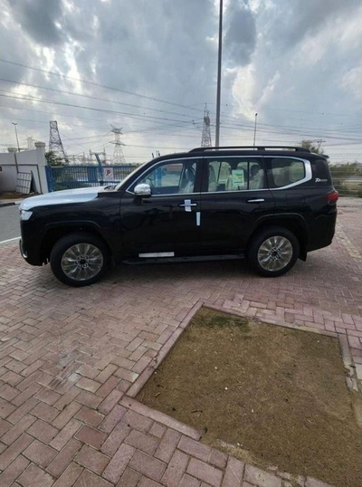 Toyota Land Cruiser VX TOYOTA LAND CRUISER VX-2