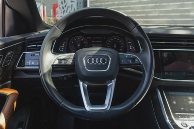 Audi Q8 2023-11