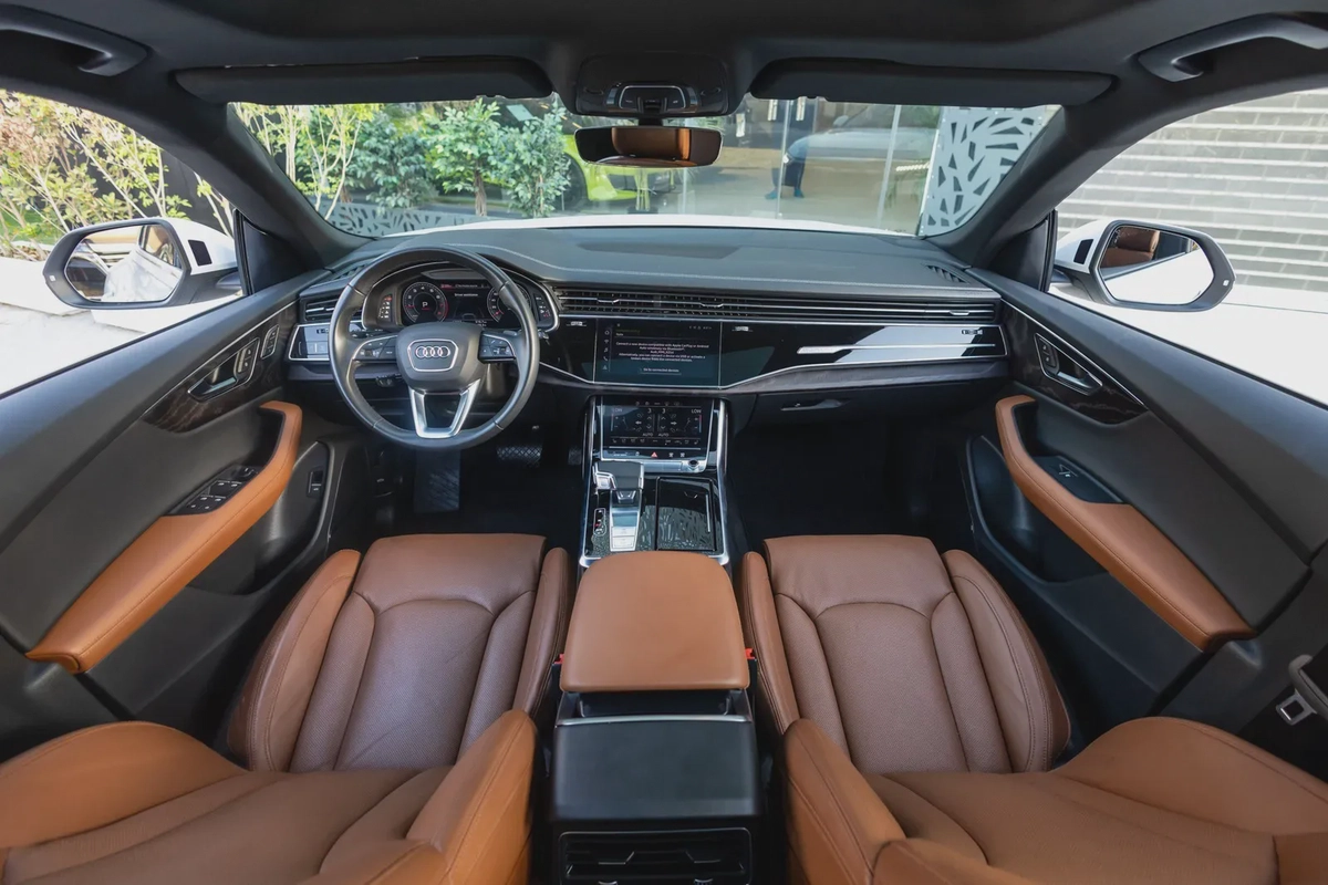 Audi Q8 2023-6-6