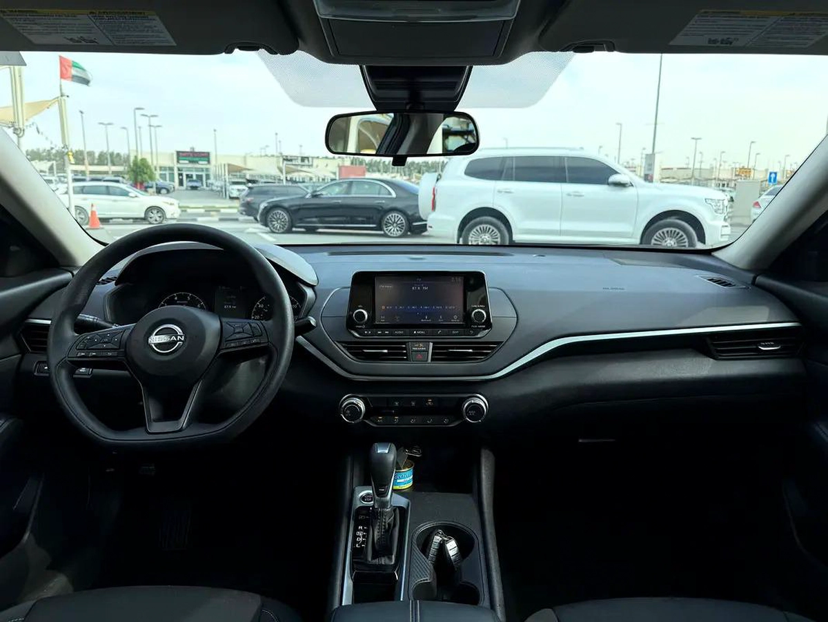 Nissan Altima 2023 | US Specs | 30,529 KM | Black on Black-7-7