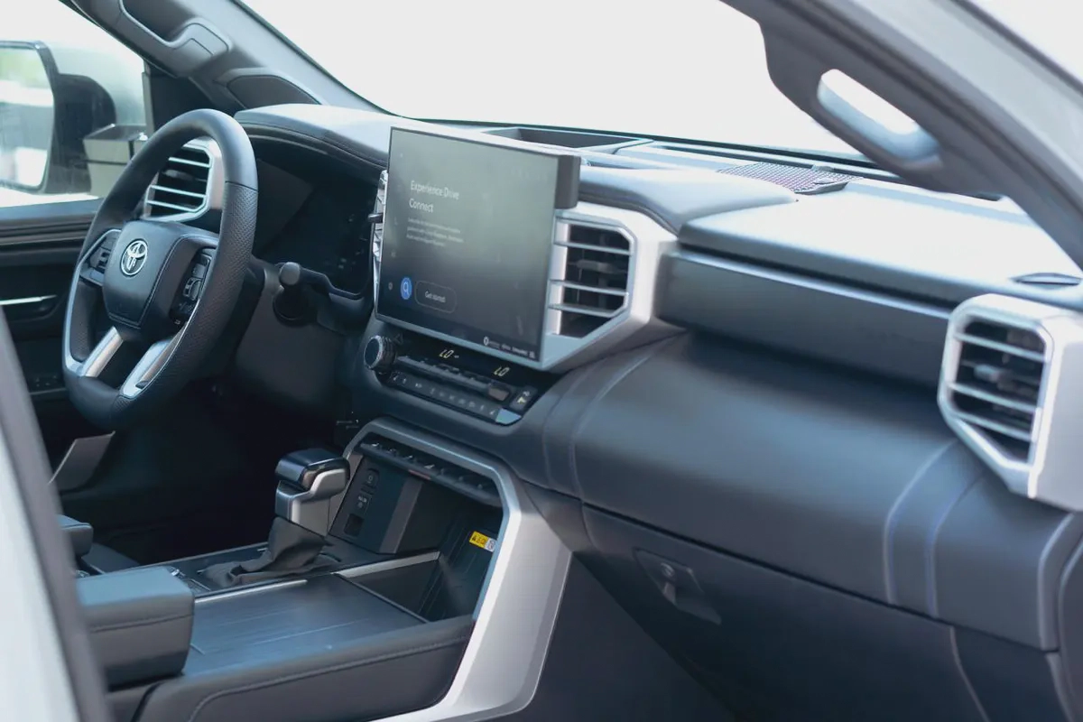 2024 Toyota Tundra Crewmax Platinum!-8-8