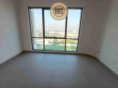 Spacious and luxurious 3BHK apartment near to Metro station-11