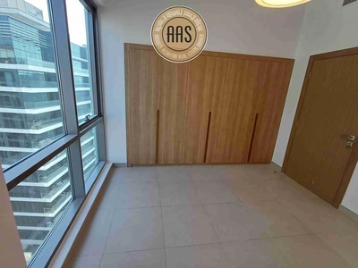 Spacious and luxurious 3BHK apartment near to Metro station-1