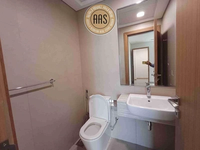 Spacious and luxurious 3BHK apartment near to Metro station-4