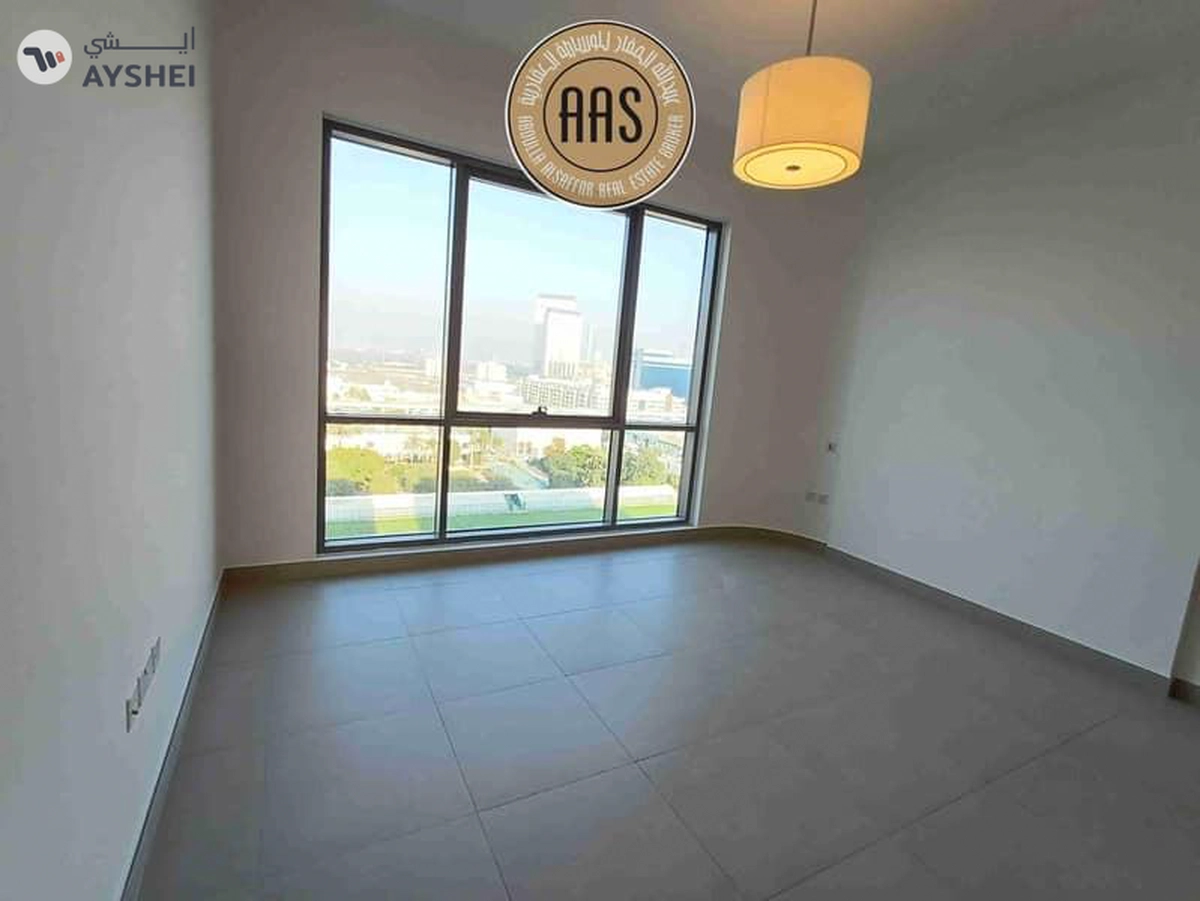 Spacious and luxurious 3BHK apartment near to Metro station-9-9
