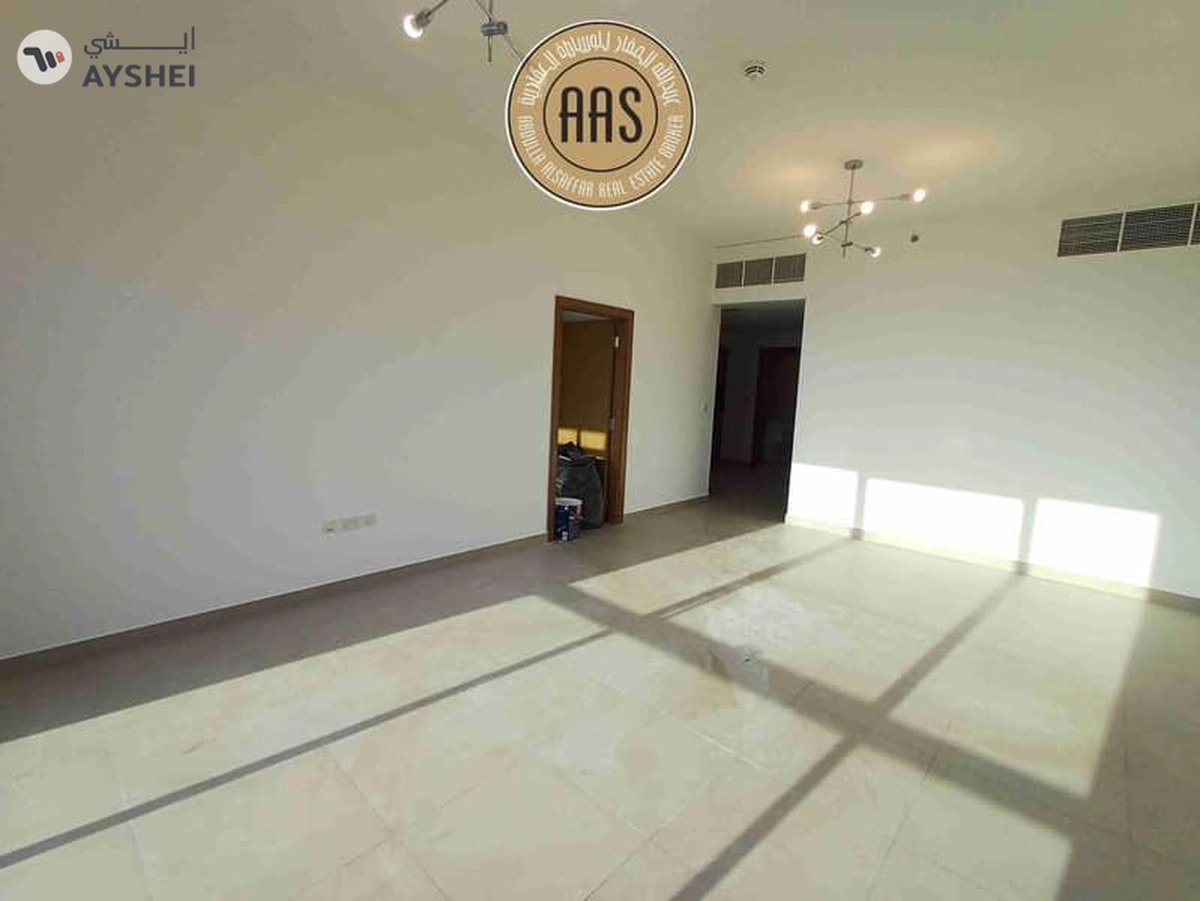 Spacious and luxurious 3BHK apartment near to Metro station-16-16