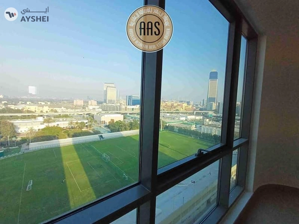 Spacious and luxurious 3BHK apartment near to Metro station