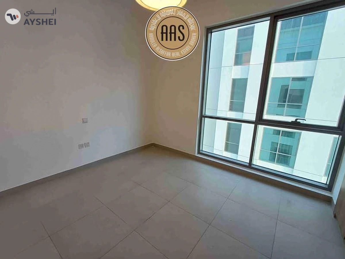 Spacious and luxurious 3BHK apartment near to Metro station-3-3