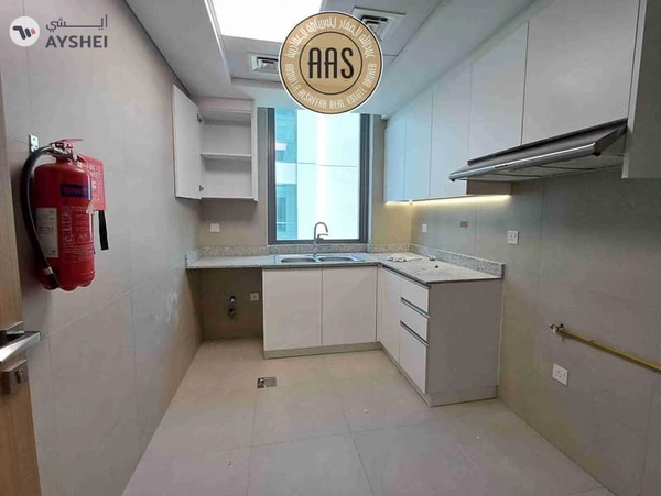 Spacious and luxurious 3BHK apartment near to Metro station