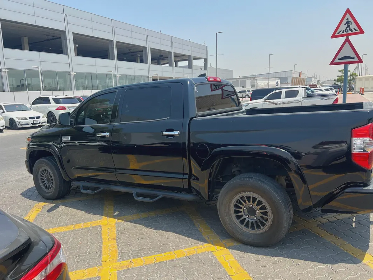 2021 Toyota Tundra Crewmax Platinum | American Specs | Pristine Condition-7-7
