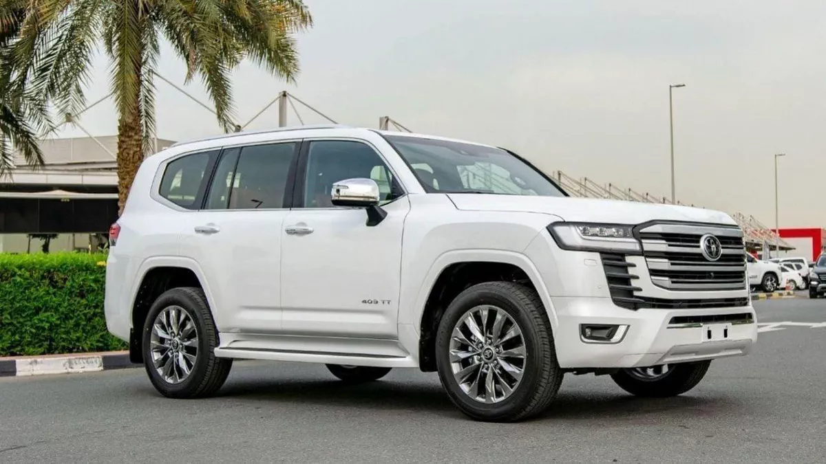 Toyota Land Cruiser VXR (LHD) TOYOTA LAND CRUISER LC300 VXR 3.5P AT MY2025 – WHITE-1-0