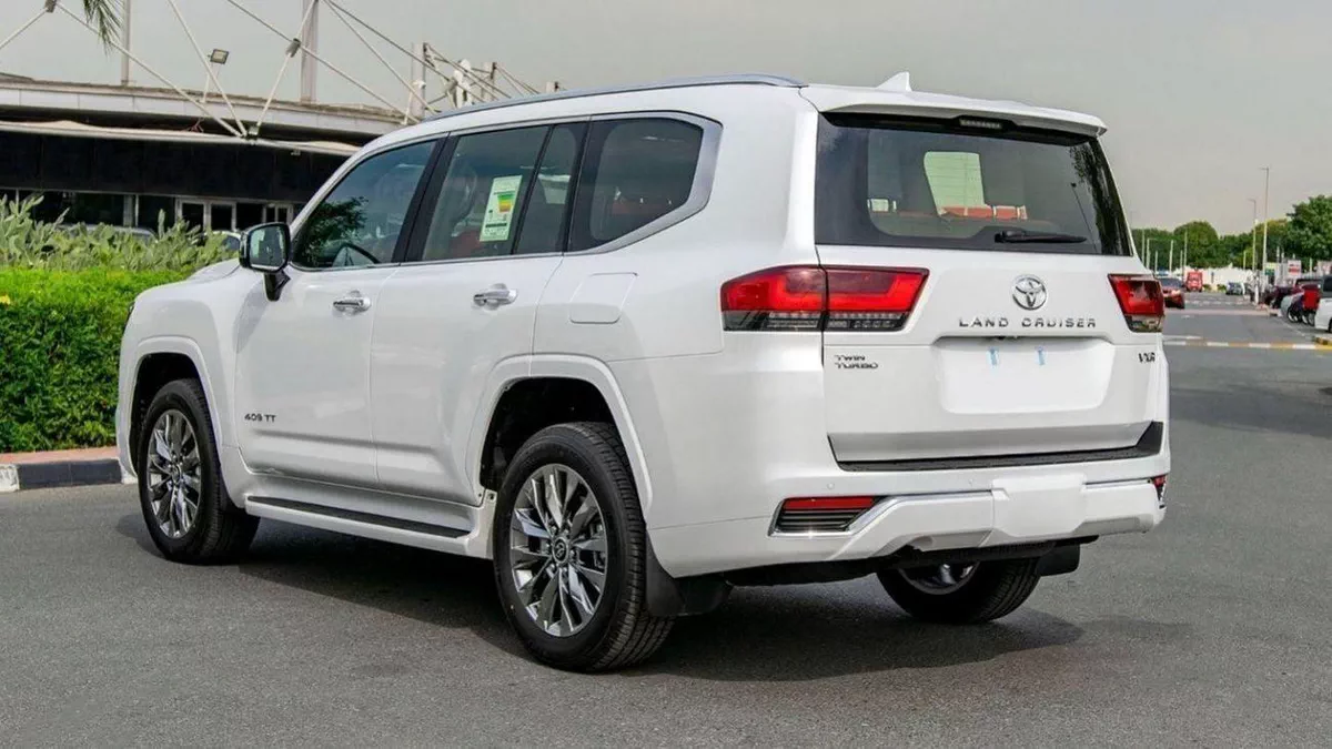 Toyota Land Cruiser VXR (LHD) TOYOTA LAND CRUISER LC300 VXR 3.5P AT MY2025 – WHITE-4-0