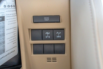 Toyota Land Cruiser VX 2025-10