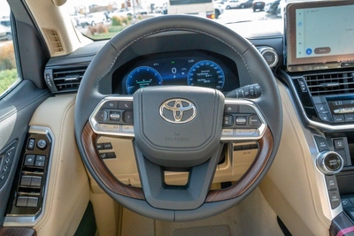 Toyota Land Cruiser VX 2025-14