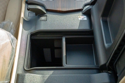Toyota Land Cruiser VX 2025-8
