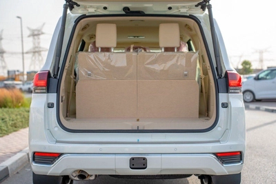 Toyota Land Cruiser VX 2025-6