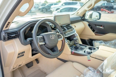 Toyota Land Cruiser VX 2025-2