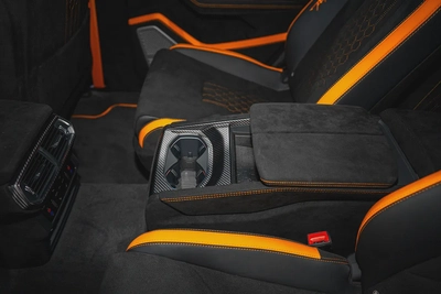 URUS PERFORMANTE | FULL CARBON INT/EXT | EXTENDED PERFORMANTE TRIM | SUNSHINE PACKAGE-16