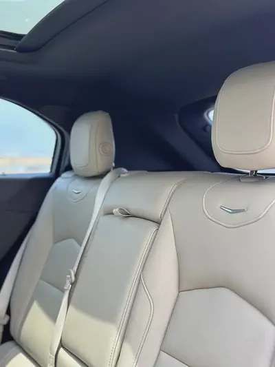 Cadillac XT4 Premium Luxury 2019 GCC Specs Excellent Condition-14