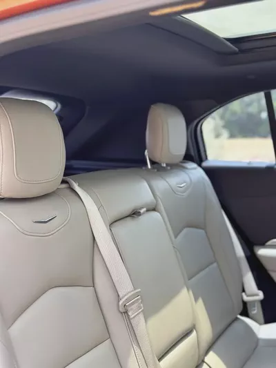 Cadillac XT4 Premium Luxury 2019 GCC Specs Excellent Condition-16