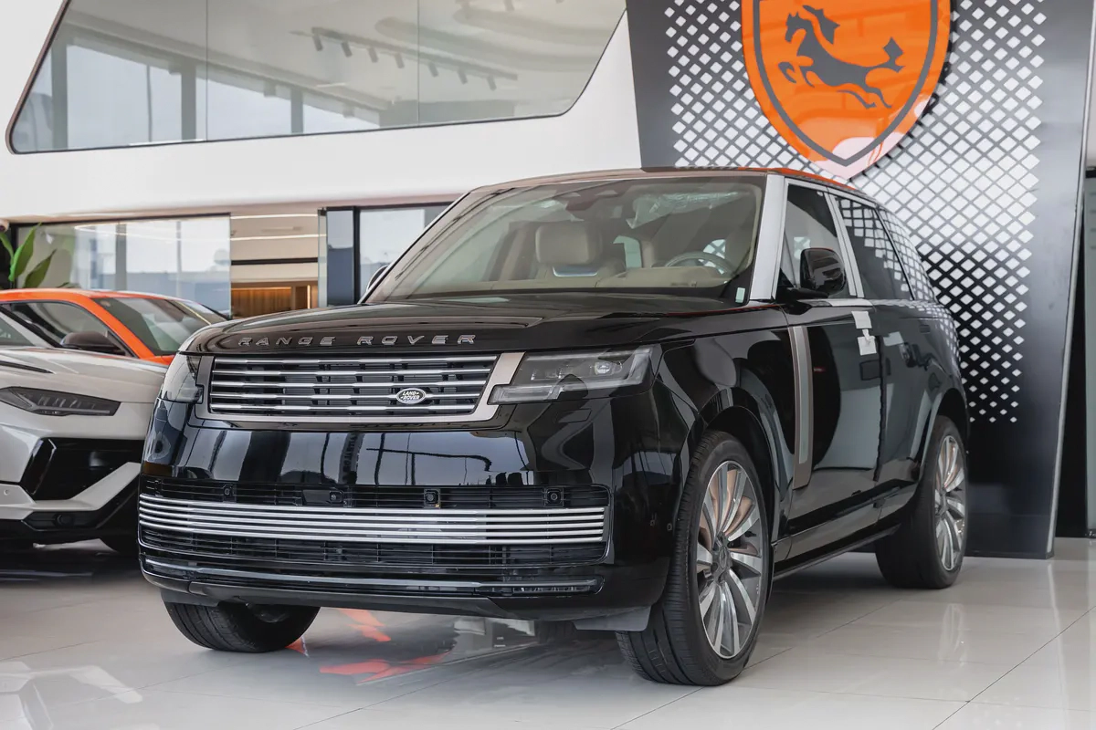 Range Rover | Vogue | SV | GCC | 4.4L Twin-Turbo V8 | SWB | AWD | VIP Rear Seats | 2026 (Export)-2-2