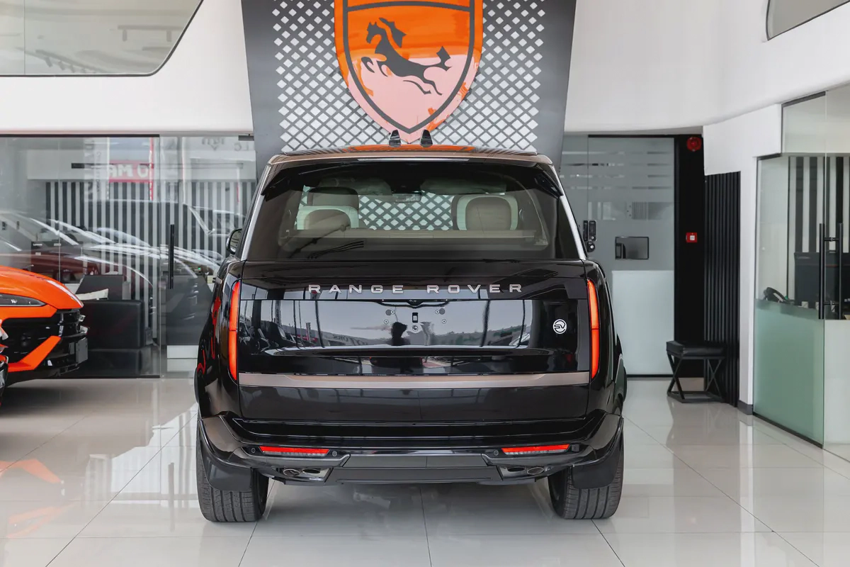 Range Rover | Vogue | SV | GCC | 4.4L Twin-Turbo V8 | SWB | AWD | VIP Rear Seats | 2026 (Export)-4-4