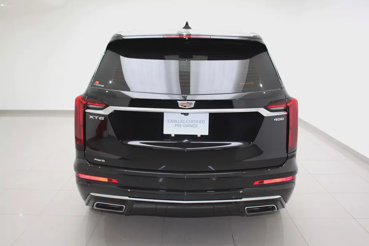 2022 Cadillac XT6 Premium Luxury - GCC Specs - Excellent Condition-2-2