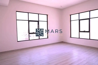 Bright & Spacious– Ideal for Comfort and Convenience!-7