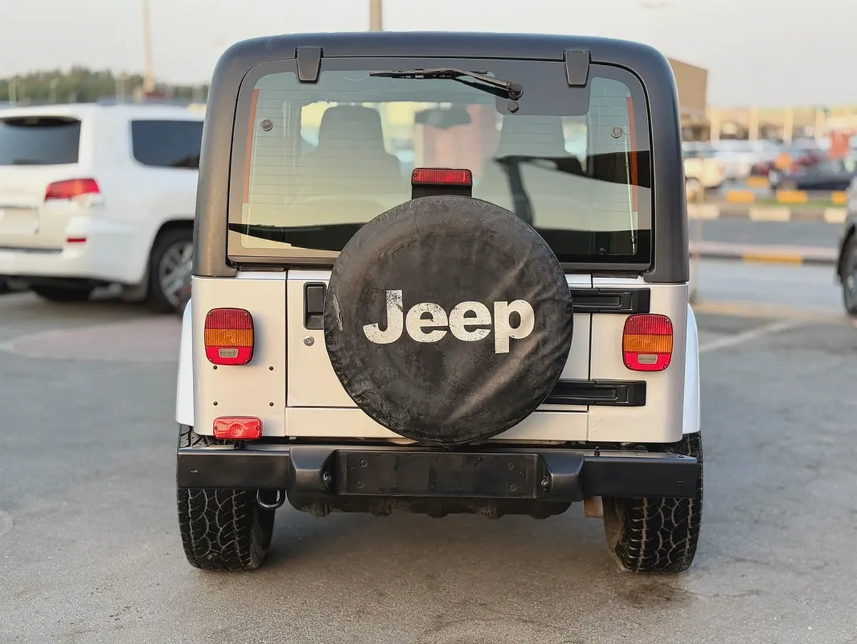 Jeep Wrangler Sahara 2006 GCC Specs - Excellent Condition-10-10