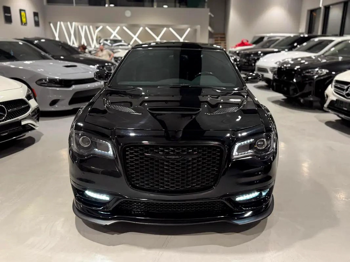 Chrysler 300S | 2016 | V6 | Luxury Sport Sedan | Excellent Condition.-5-5
