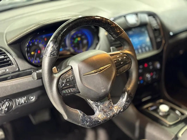 Chrysler 300S | 2016 | V6 | Luxury Sport Sedan | Excellent Condition.