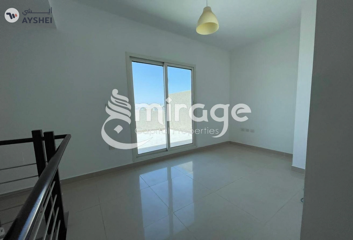 TOWNHOUSE FOR SALE IN DESERT STYLE, AL REEF VILLAS