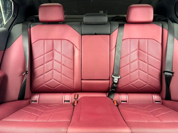 GCC Specs | Original Paint | AGMC Warranty Package 2029 | AGMC Service Contract 2029