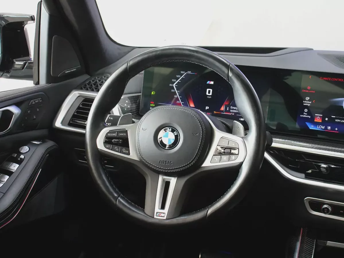 2024 - BMW X7 M60i xDrive - Prestige Condition for 290,000.00 AED-16-16