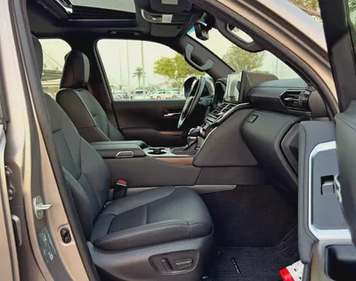 2025 Toyota Land Cruiser GXR 4.0l, Dealer Warranty, GCC Specifications-10