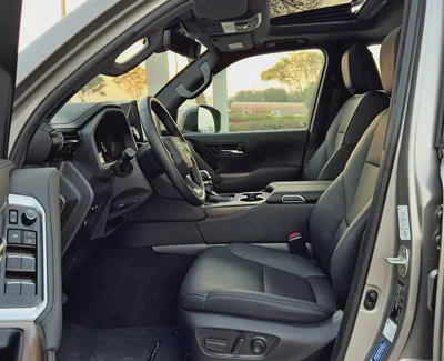 2025 Toyota Land Cruiser GXR 4.0l, Dealer Warranty, GCC Specifications-8