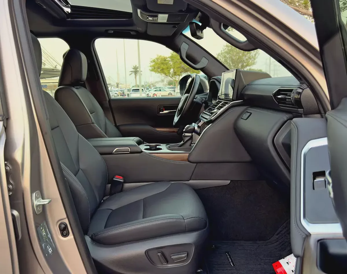 2025 Toyota Land Cruiser GXR 4.0l, Dealer Warranty, GCC Specifications-10-10