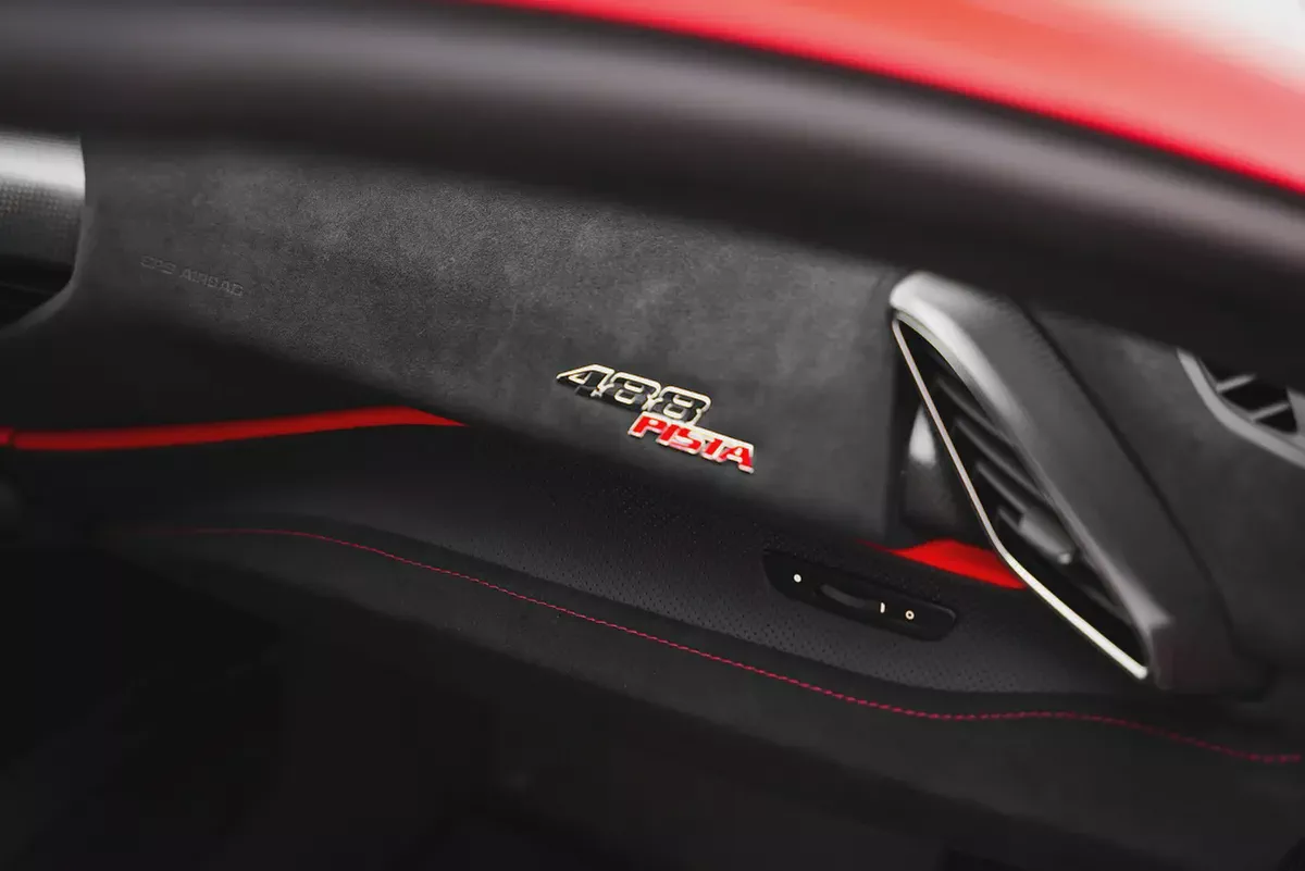 2019 FERRARI 488 PISTA PILOTI WITH 7 YEARS WARRANTY-13-13