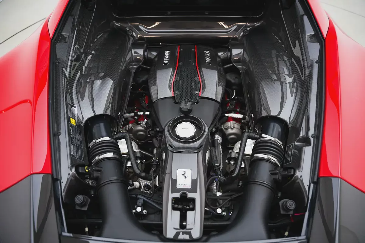 2019 FERRARI 488 PISTA PILOTI WITH 7 YEARS WARRANTY-7-7