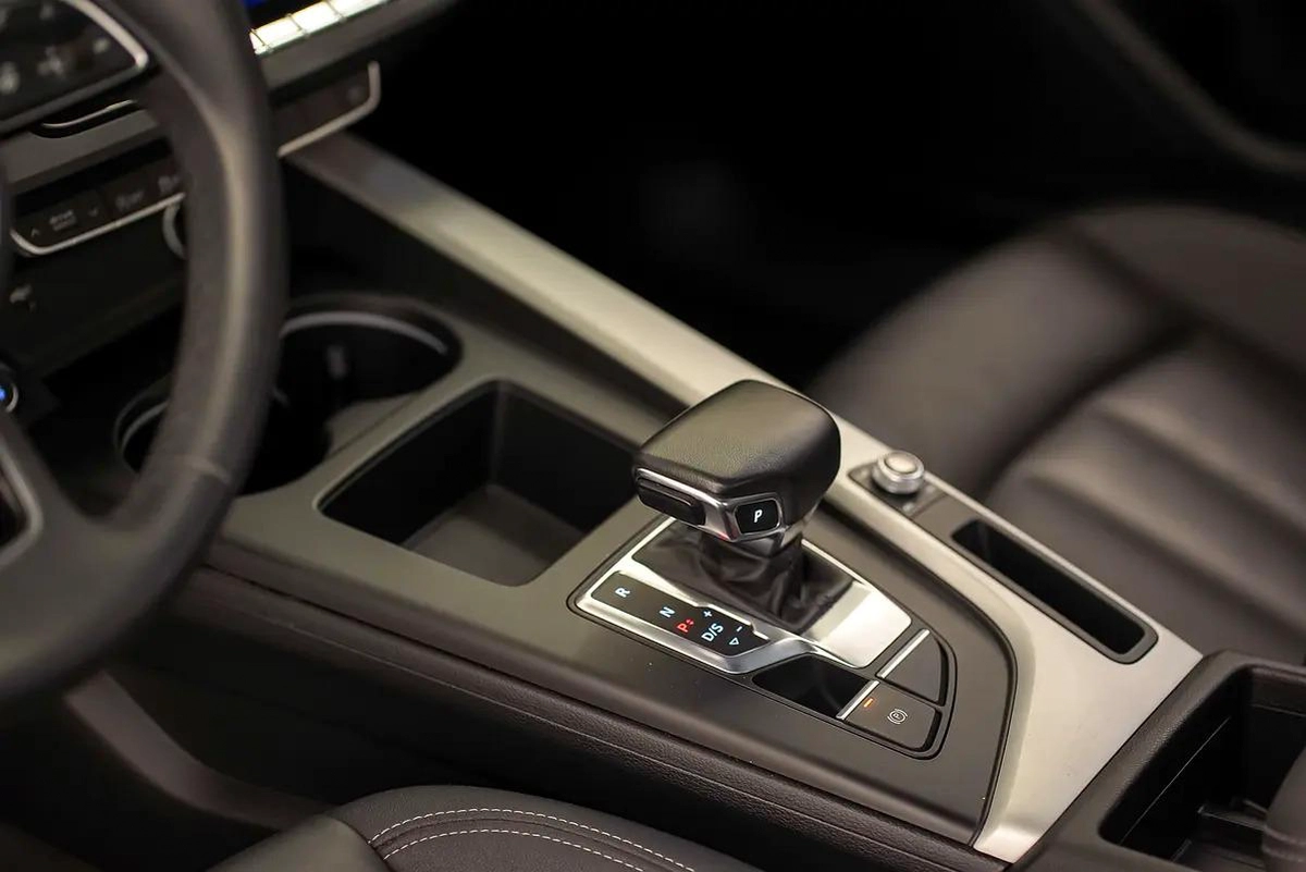 AED 1081 PM | AUDI A4 40TFSI QUATTRO 2024 | WELL MAINTAINED | 1 YEAR WARRANTY-9-9