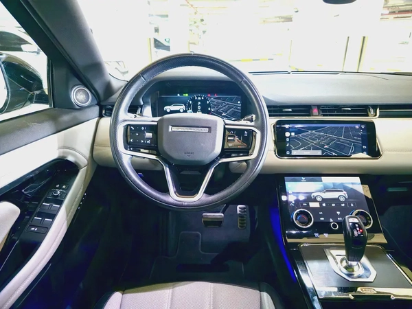 LIKE NEW R-Dynamic HSE 2022 - GCC Specs